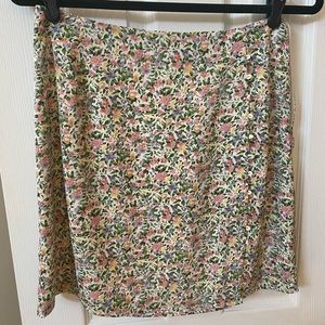 Lulus Mini Skirt No Tags, but Never Worn